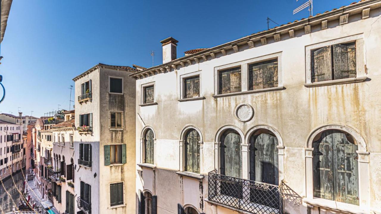 Ca' Emma San Marco - Canal View Венеция Экстерьер фото
